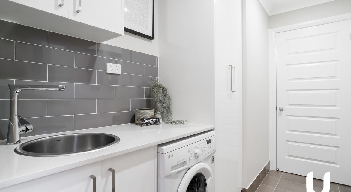 Gledswood Hills 18 Silverwood Street