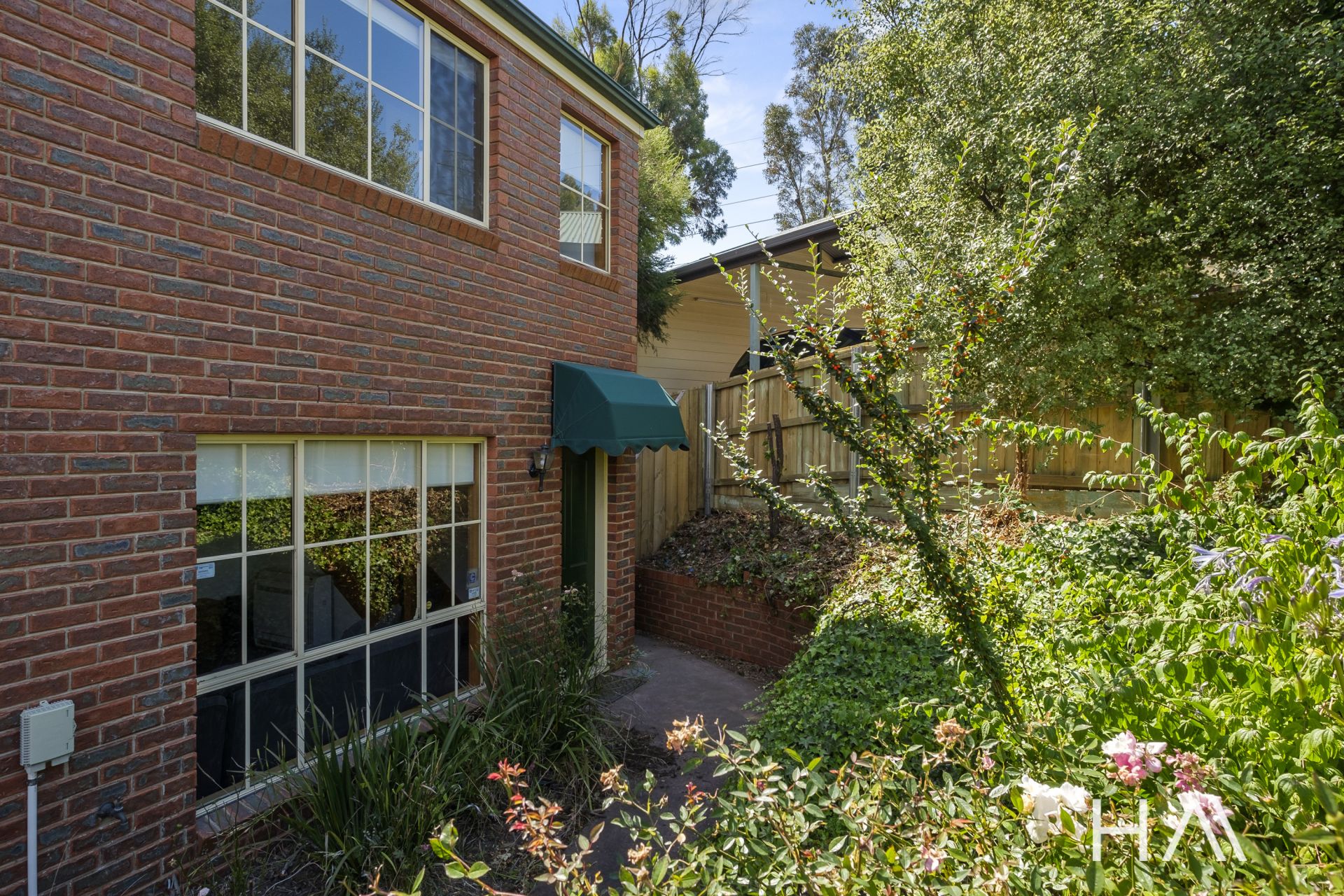 4/4 Mowbray Court Lenah Valley, Lenah Valley - Thumbnail 2