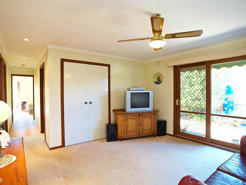13 Fiddian Court, Altona Meadows - Thumbnail 6