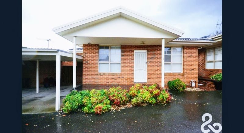 4/656 Pascoe Vale Road, Oak Park