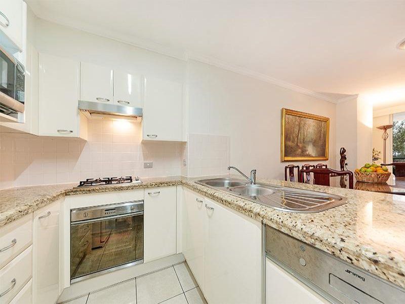2/14 Brown Street CHATSWOOD NSW, Chatswood - Thumbnail 4