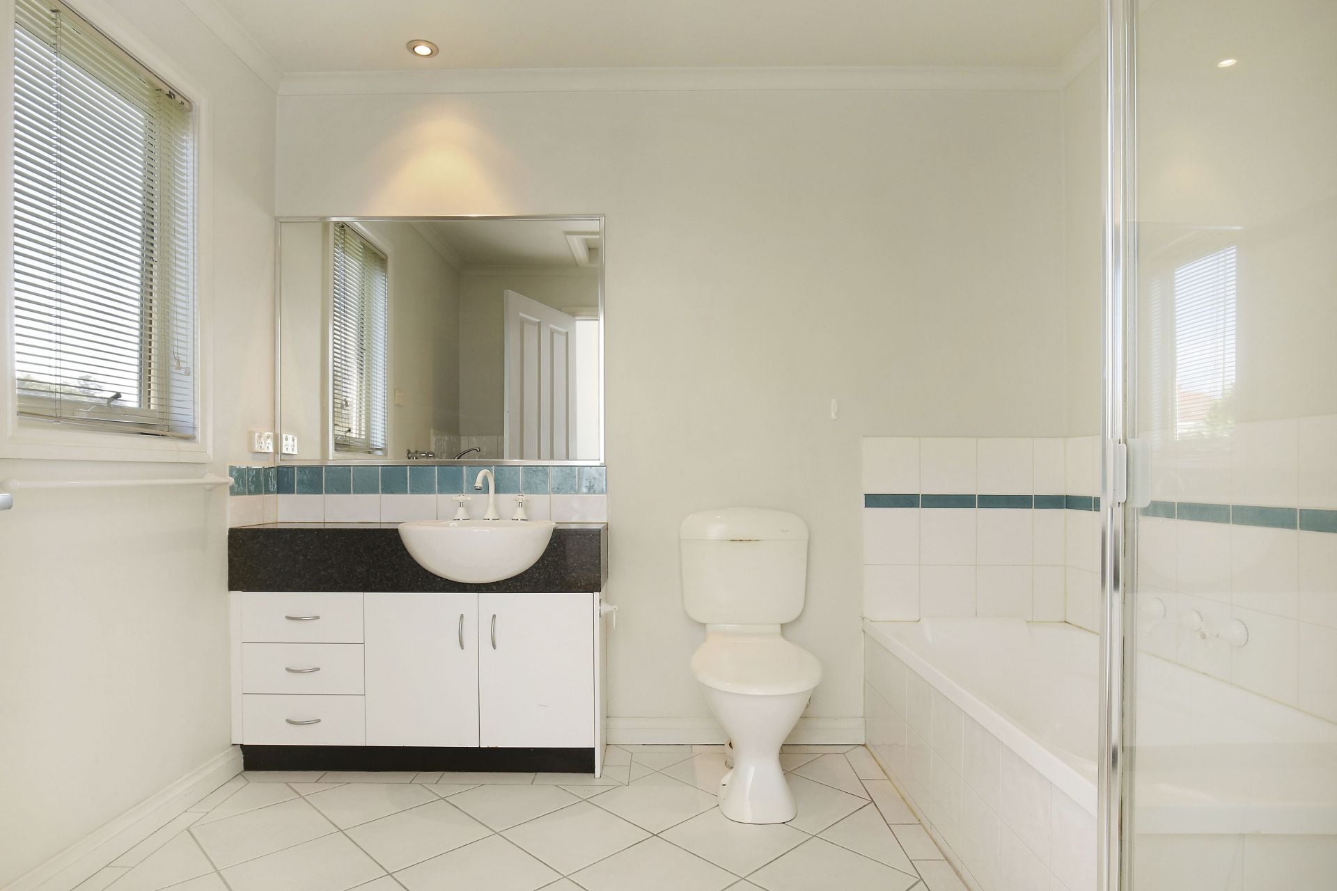Desirable living, Desirable location