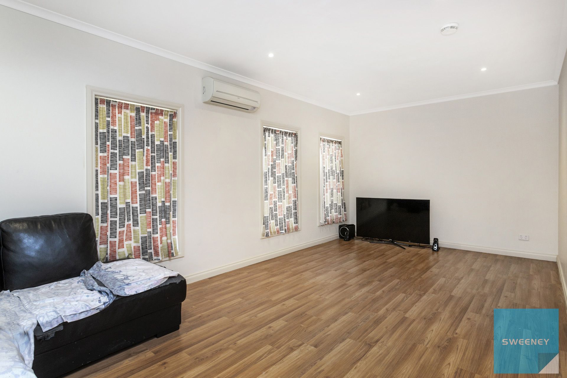 29 Clementson Drive, Caroline Springs - Thumbnail 7