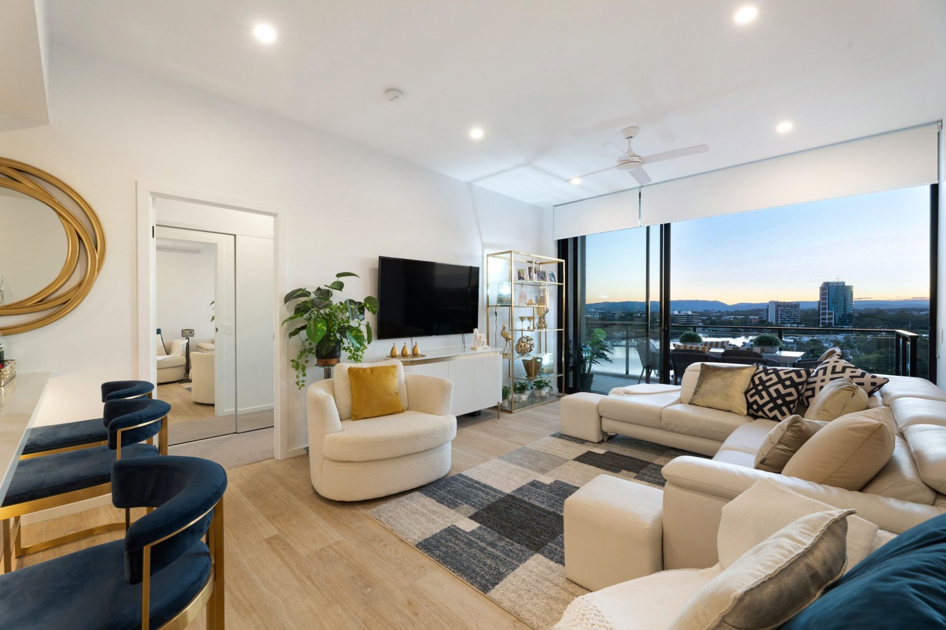 901/256 Stanhill Drive, Surfers Paradise - Thumbnail 7