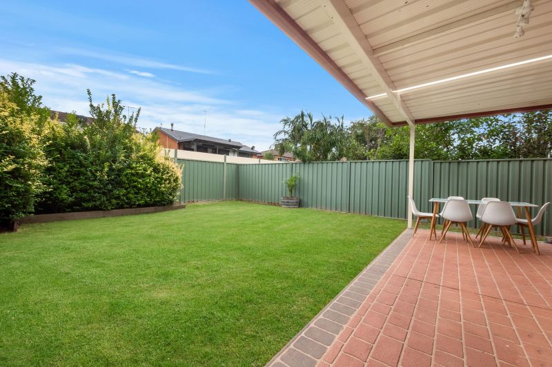 Real Estate For Sale 2/25 McGrath Road Mcgraths Hill , NSW