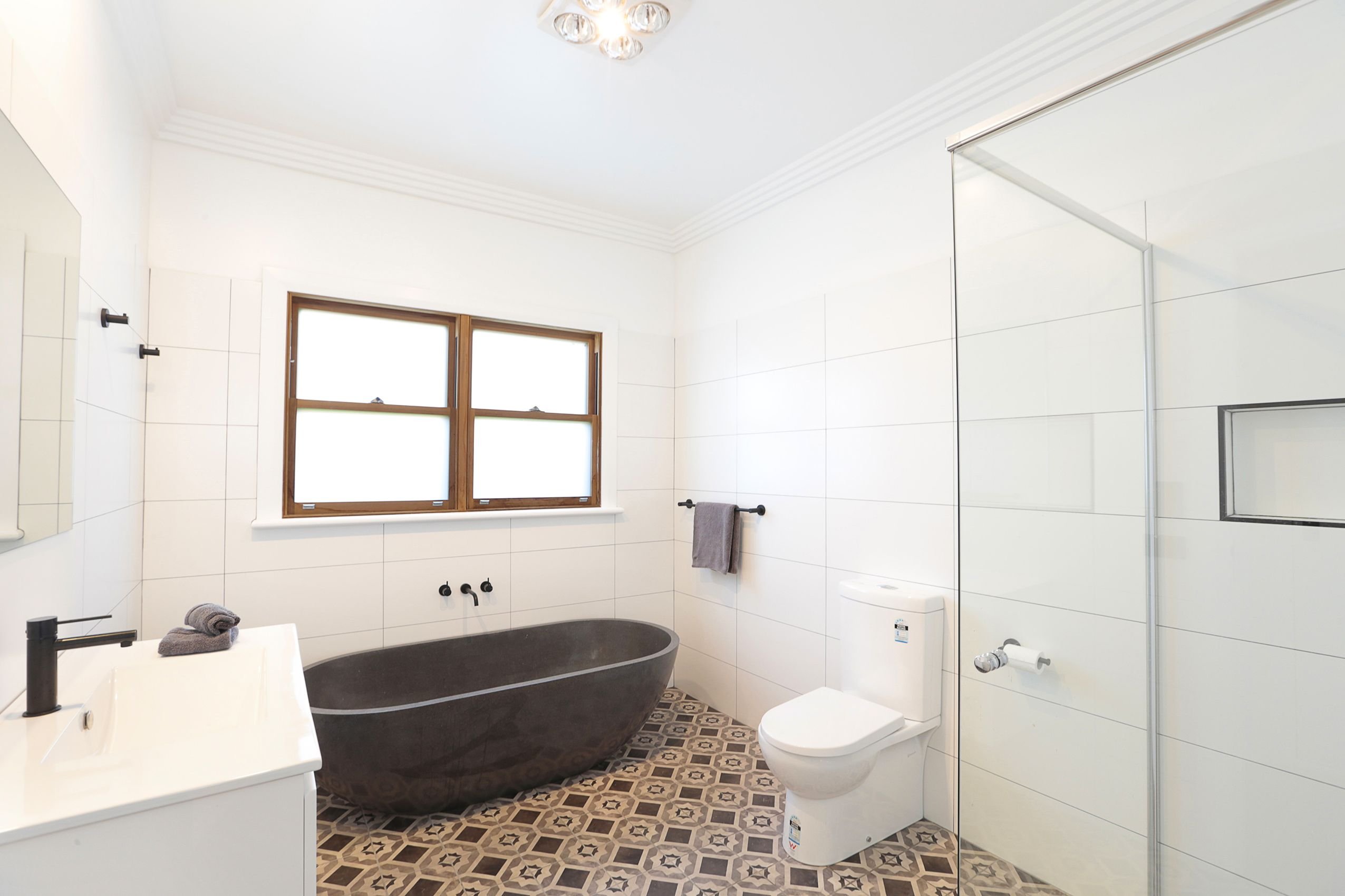 73 Falls Road Wentworth Falls 2782