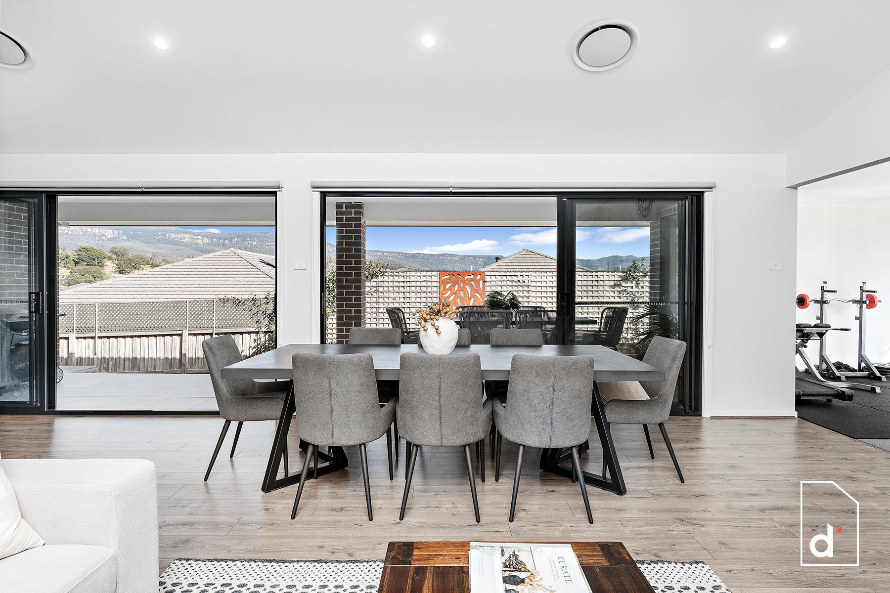 8 Huskisson Street, Tullimbar NSW