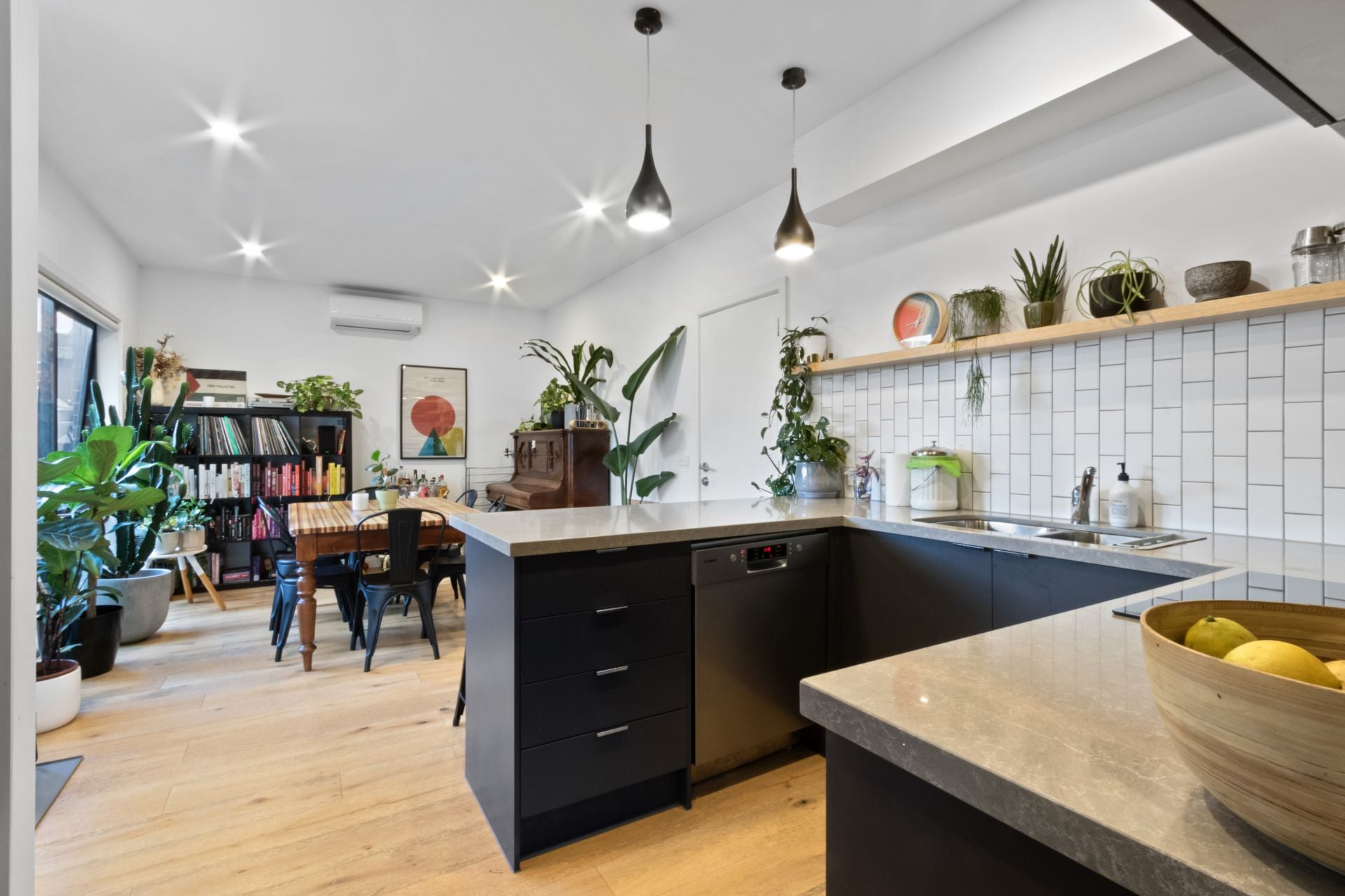 Architect design & a touch of class!