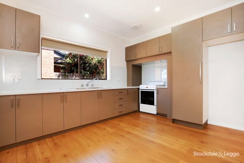 8 Waratah Street, Thomastown