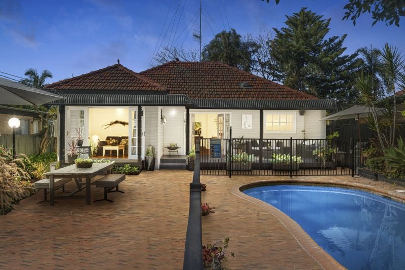 Real Estate For Sale 9 The Crescent North Narrabeen , NSW