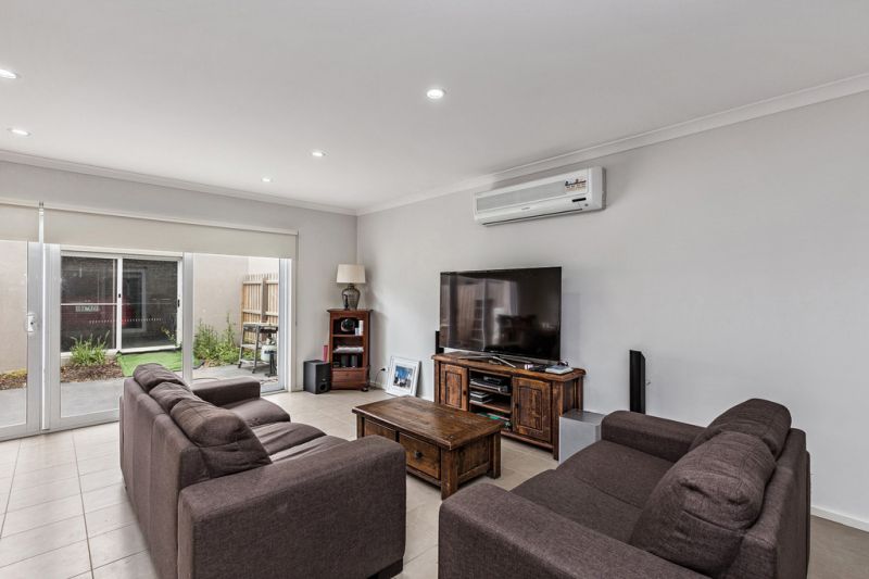 4 Whitetop Drive, Point Cook - Thumbnail 4