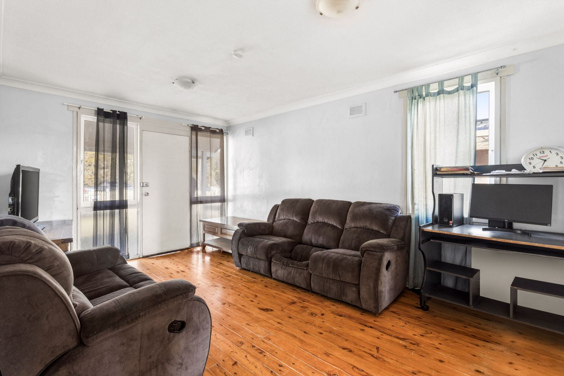 11 Manuka Crescent Bass Hill NSW, Bass Hill - Thumbnail 5