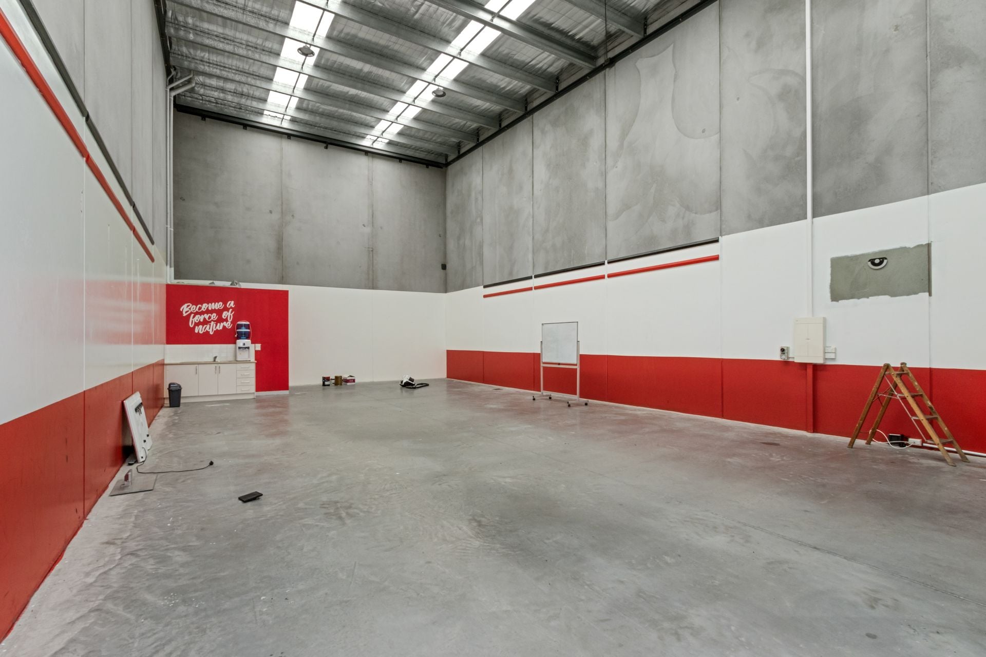 Modern Warehouse in convenient location
