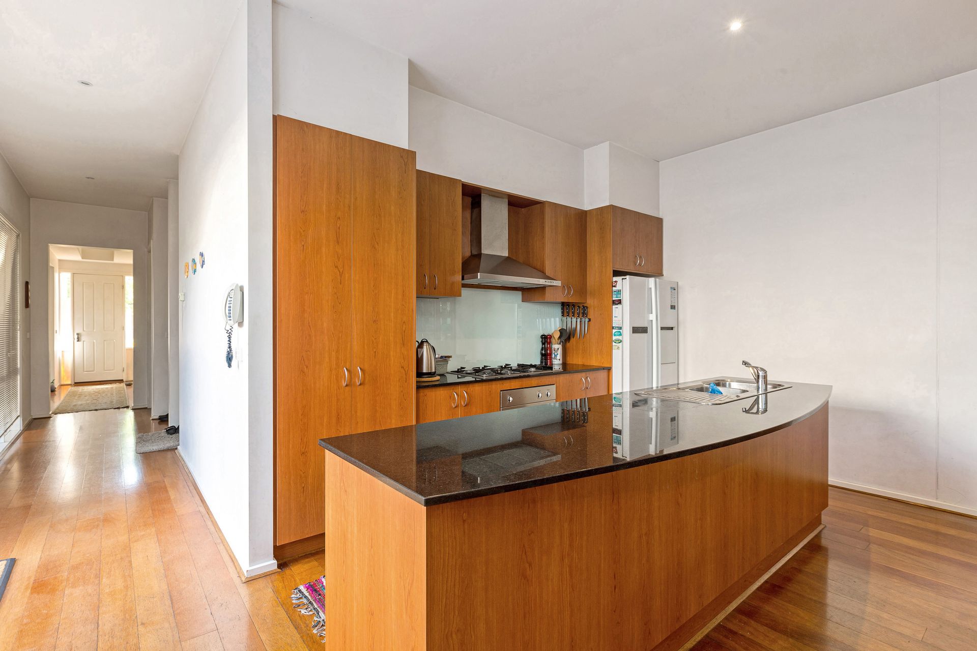 10 Salisbury Street, Yarraville - Thumbnail 8