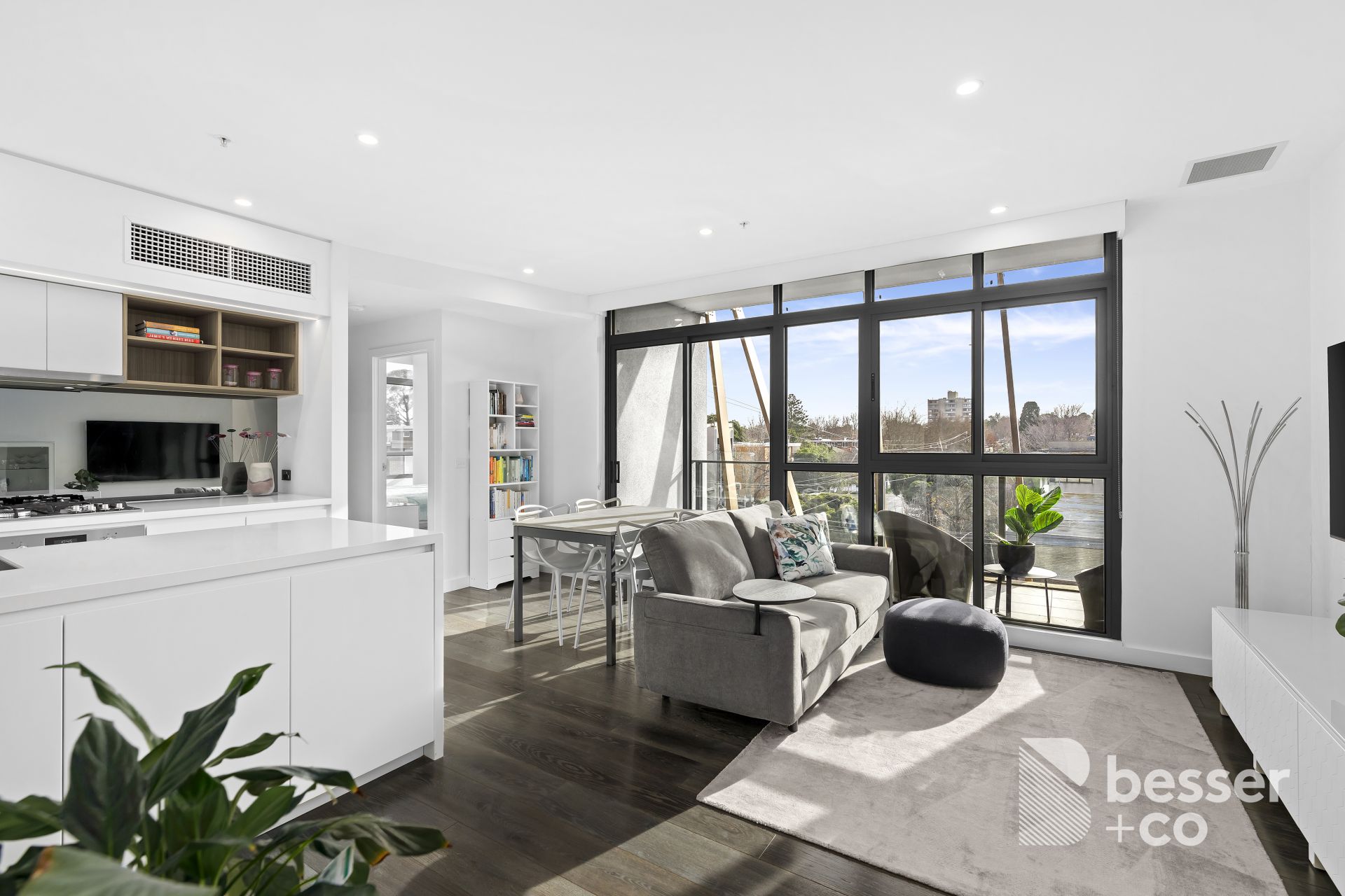 205/356 Orrong Road, Caulfield North - Thumbnail 2