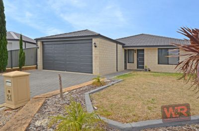21 Lamont Grange, Bayonet Head