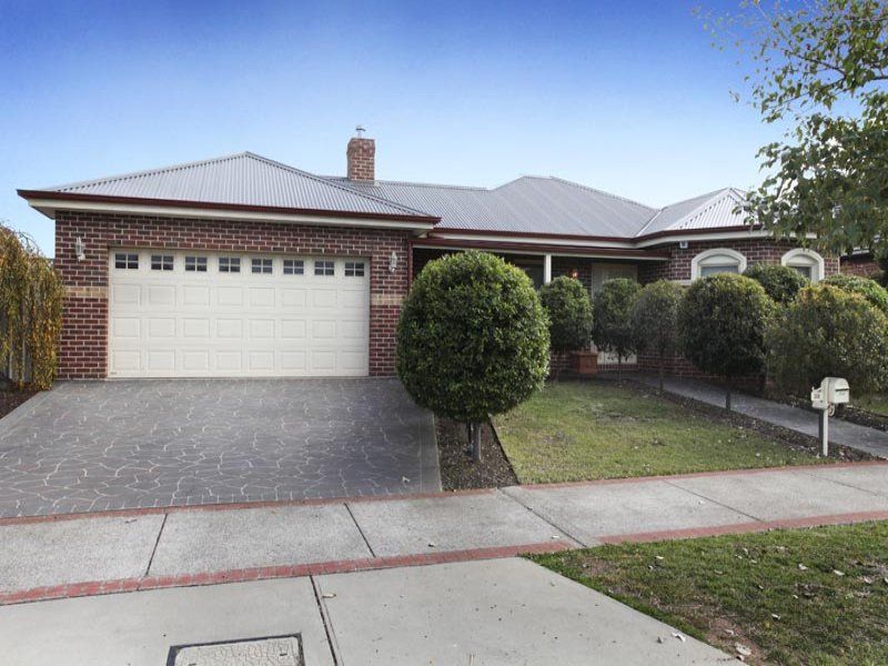 38 Edgbaston Parade, Caroline Springs - Thumbnail 2
