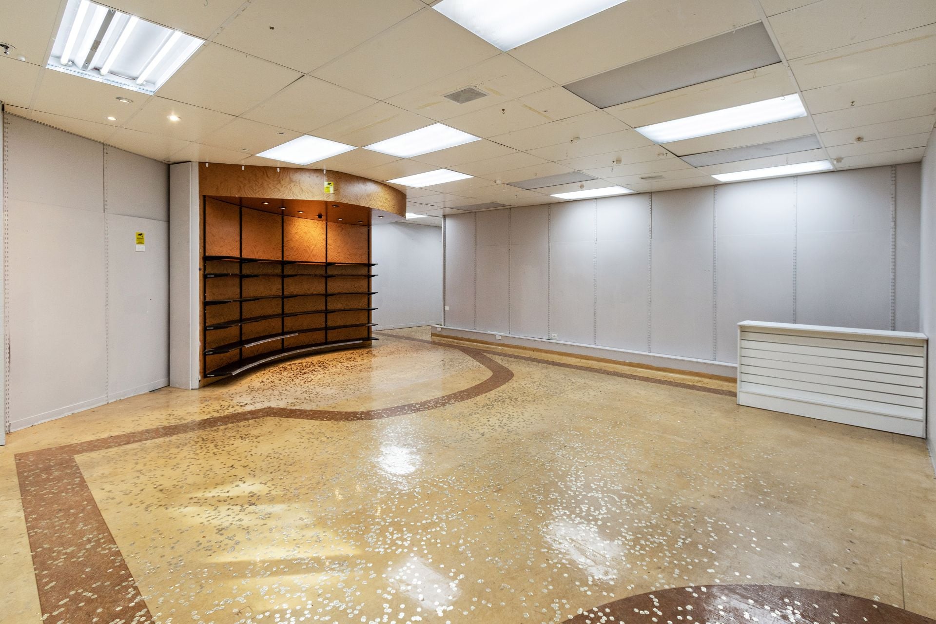 Excellent Retail Opportunity in Greensborough Plaza