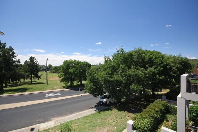 4/2 Namatjira Drive, Weston - Thumbnail 8
