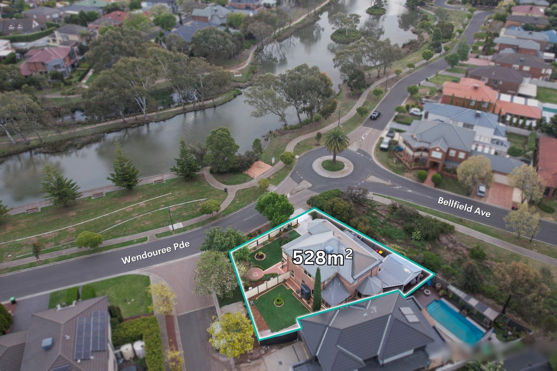 23 Wendouree Parade, Caroline Springs - Thumbnail 3