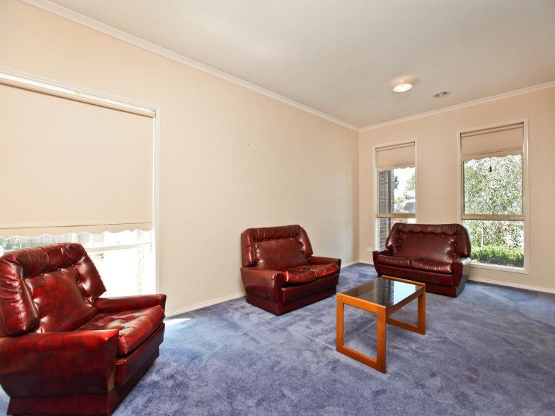 25 Highwood Drive, Hillside - Thumbnail 8