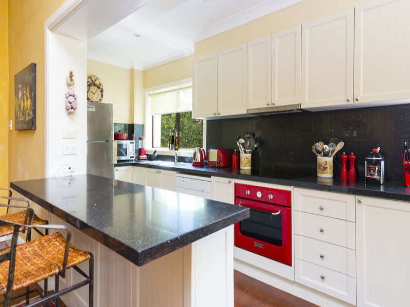 2/110 Kurraba Road NEUTRAL BAY NSW, Bay - Thumbnail 2
