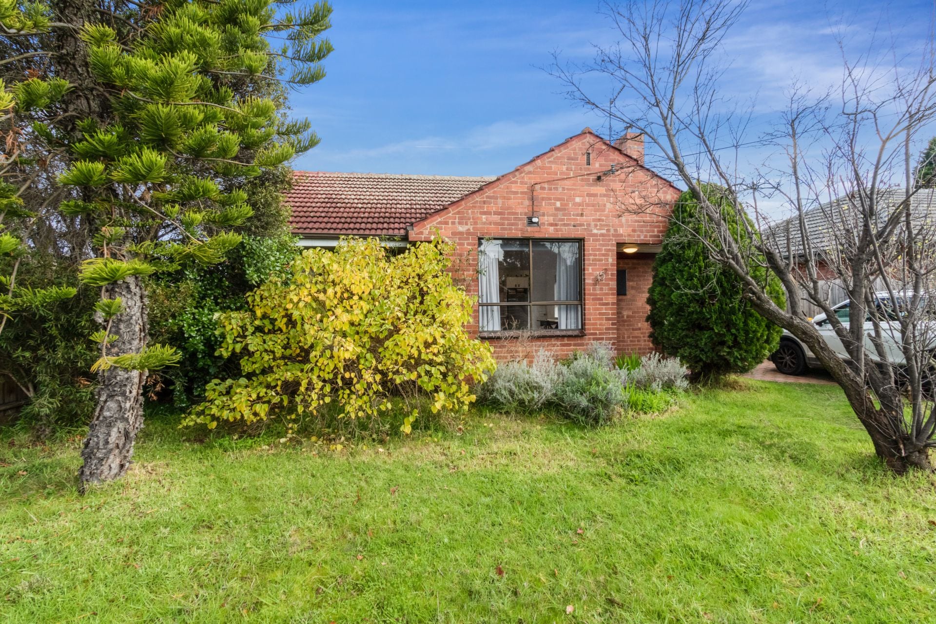 Stunning Renovated 3-Bedroom House in Reservoir