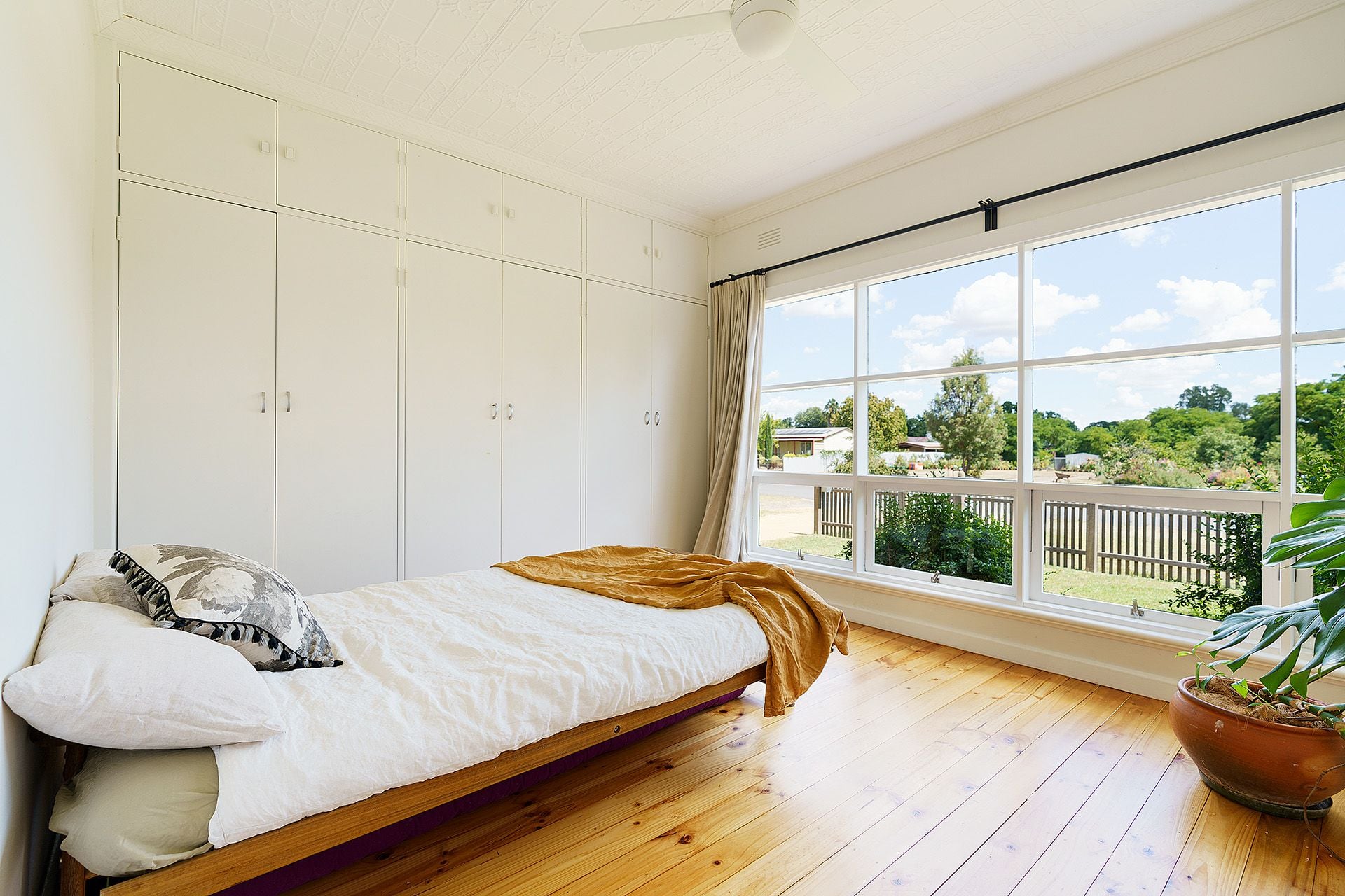 7 Wyndham Street, Newstead - Thumbnail 8
