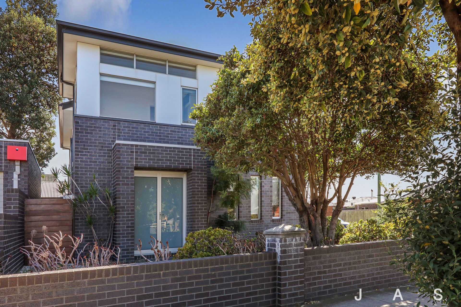 99 Blyth Street Altona VIC, Altona - Thumbnail 3