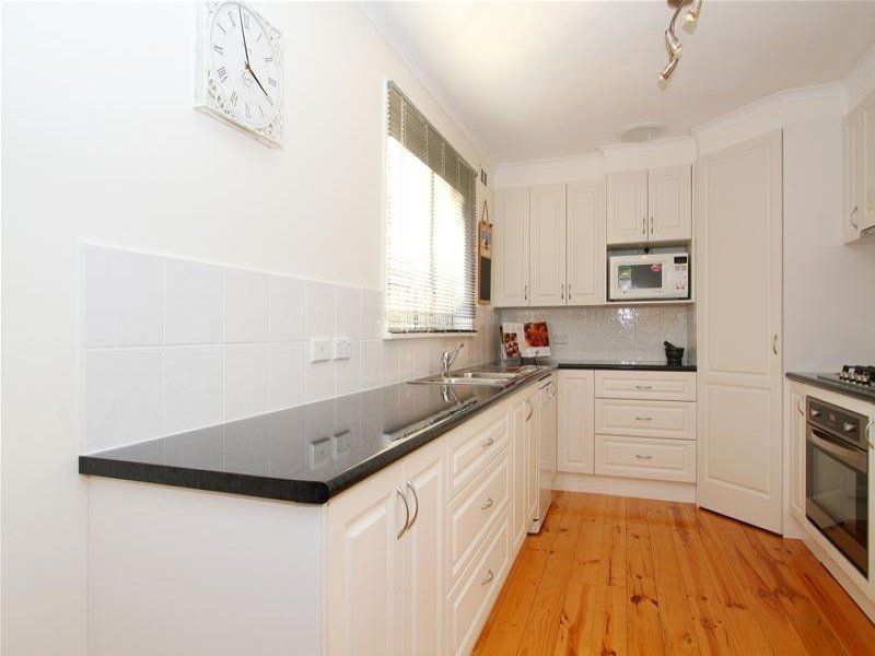 Perfectly Renovated!! Fantastic Location!!