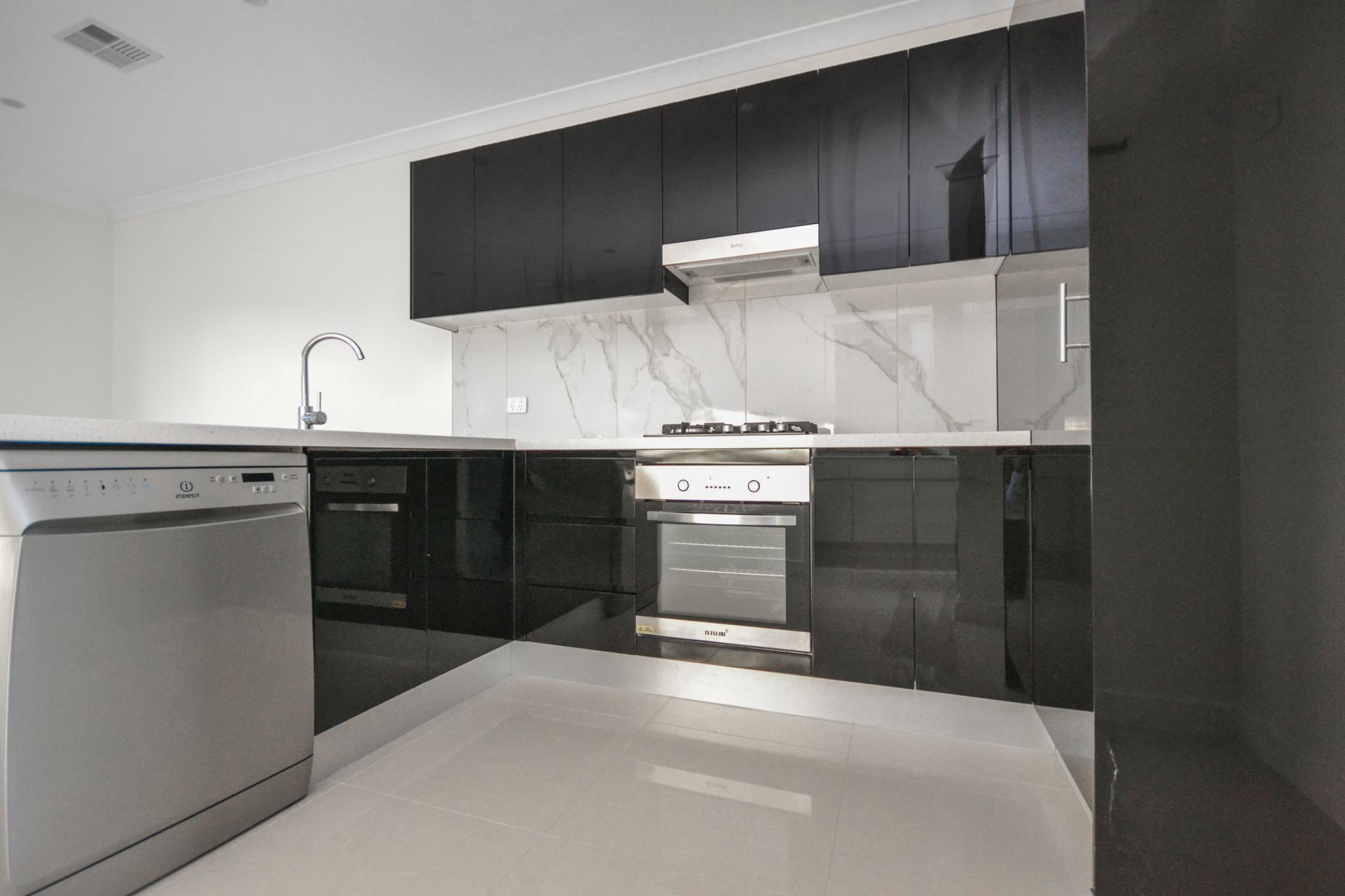 THREE BEDROOM CONTEMPORARY LIVING