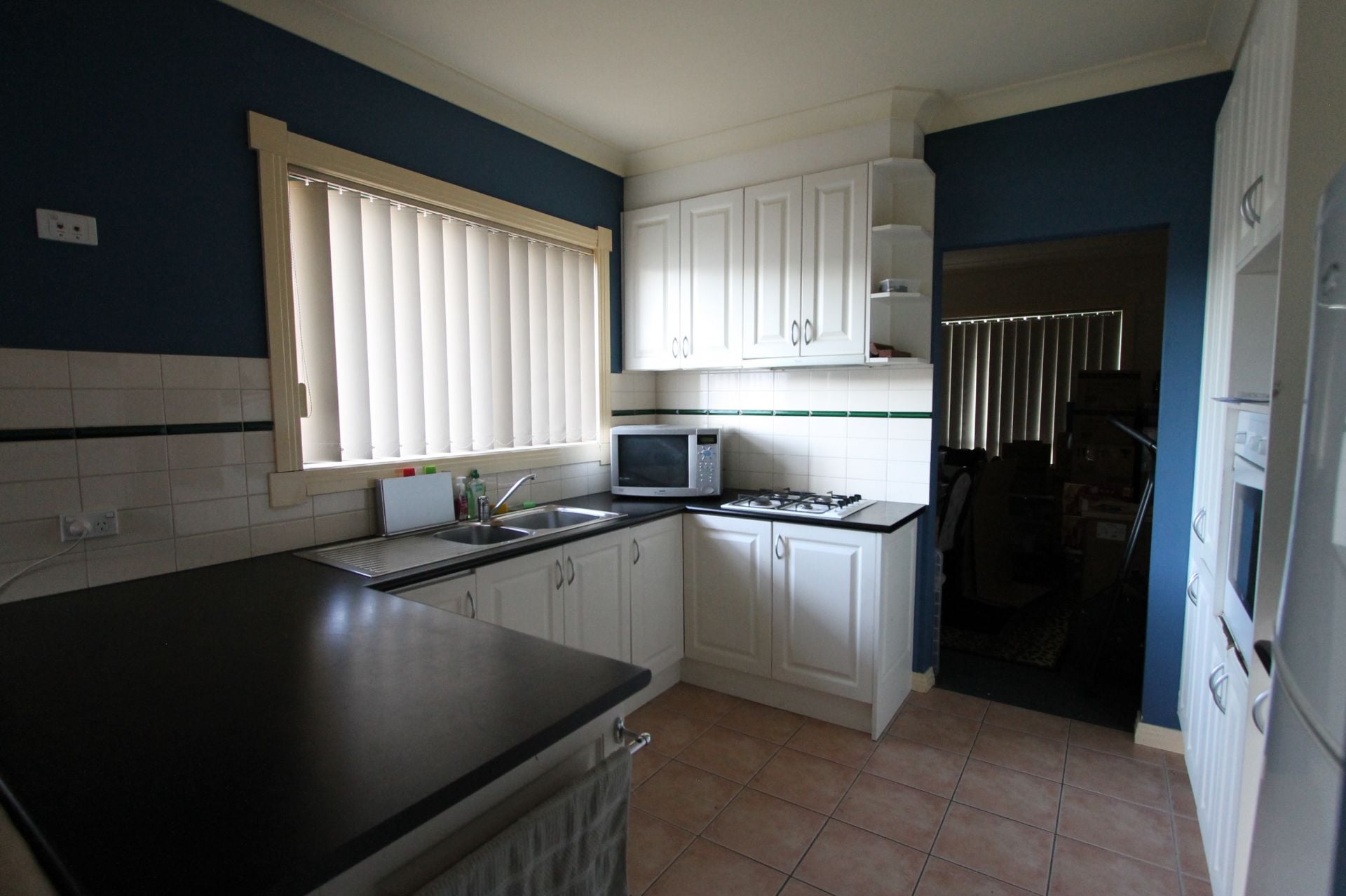 ***APPROVED APPLICATION PENDING*** WELCOME HOME... COSY, CLEAN & COMFORTABLE