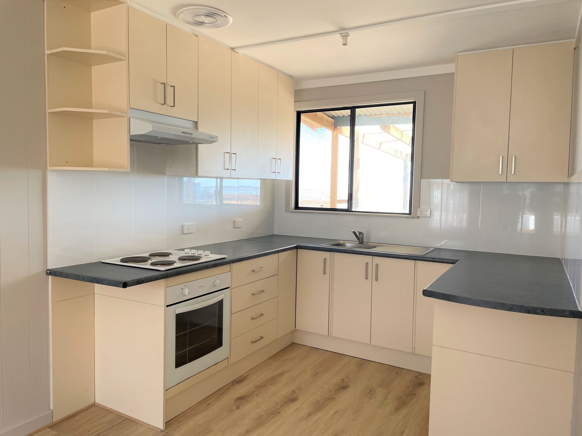 7 Kerley Street Port Broughton SA, Port Broughton - Thumbnail 5