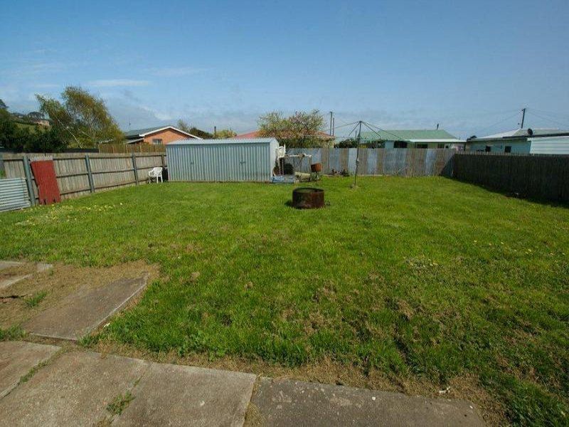 17 Triton Road, EAST DEVONPORT, East Devonport - Thumbnail 7