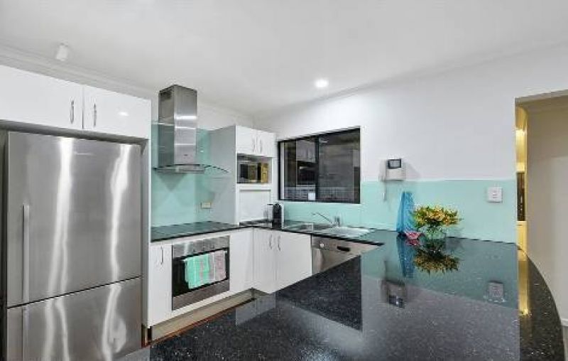 8 Coogeen Street, Sorrento - Thumbnail 7