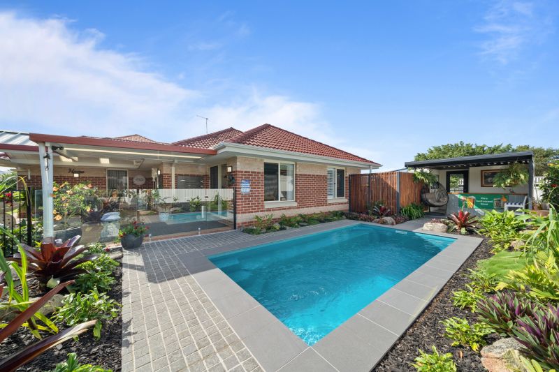 Real Estate For Sale 58 Castle Hill Drive Murrumba Downs , QLD