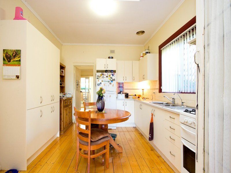 Real Estate For Sale 16 Waverley St Largs Bay , SA