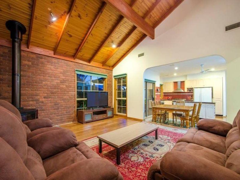 13 Ovington Place, Altona Meadows - Thumbnail 5