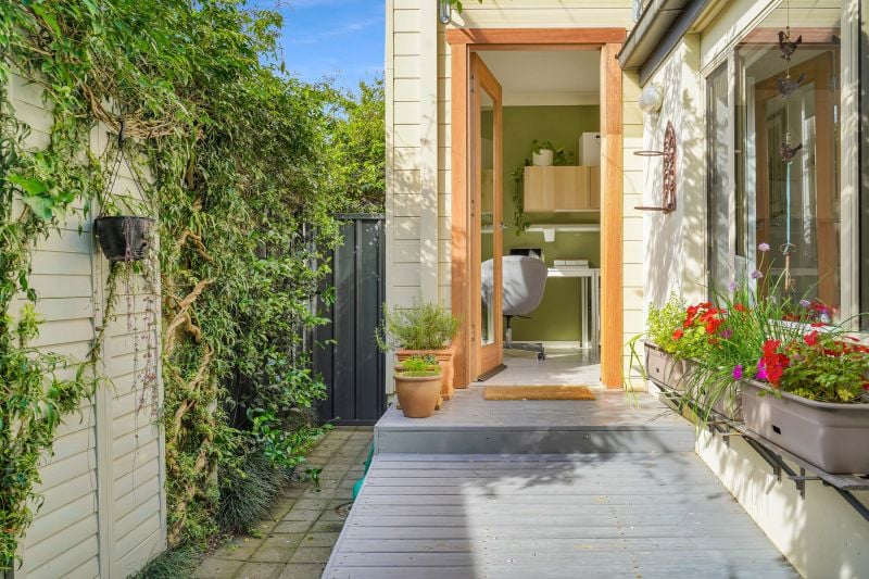 Real Estate For Lease 1/42 Hughes Crescent Kiama Downs , NSW