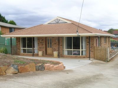 128 Caroline Street, EAST DEVONPORT, East Devonport - Thumbnail 2