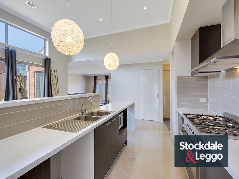 8 Tilia Way MERNDA, Mernda - Thumbnail 8