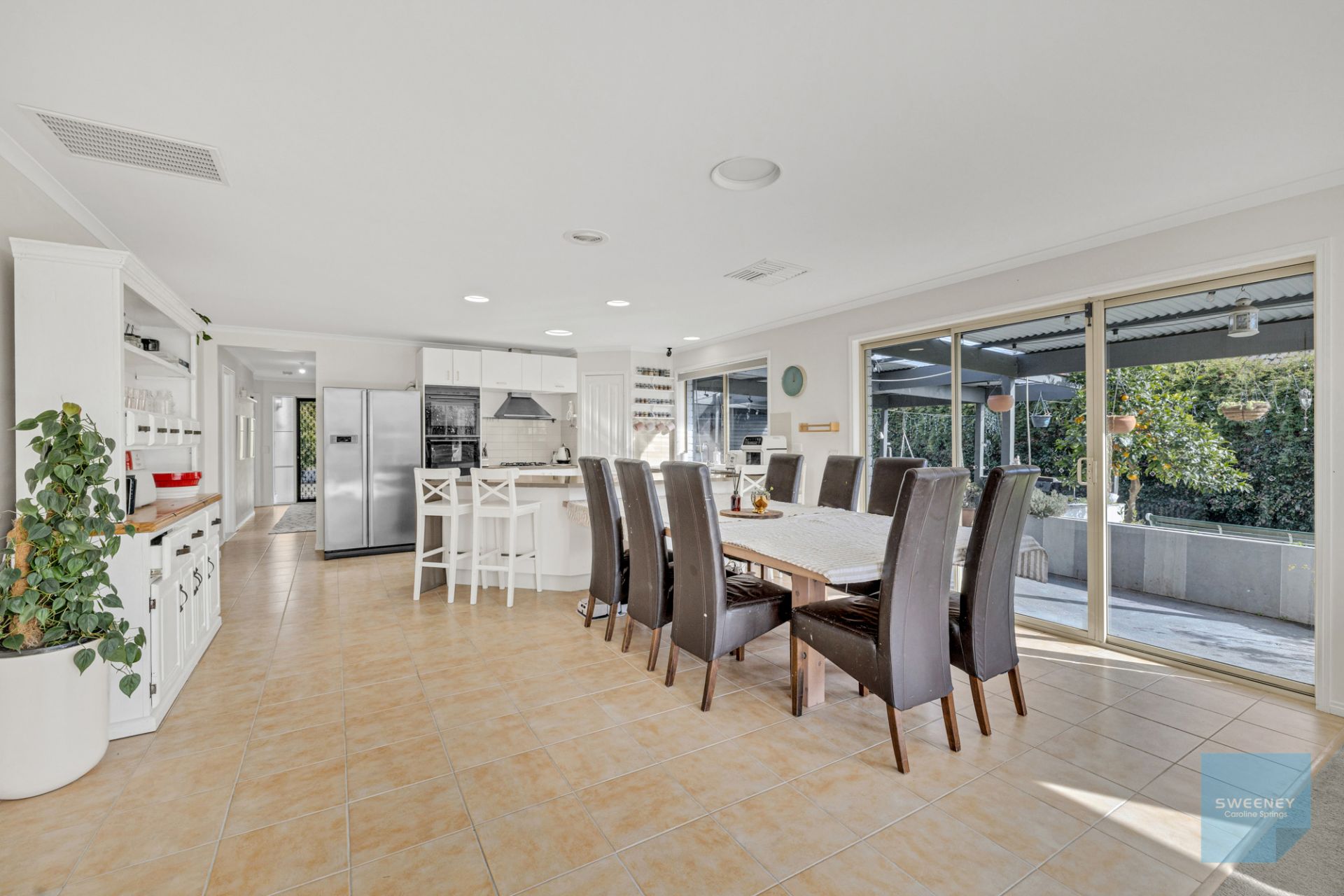 32 Wyperfeld Circuit, Caroline Springs - Thumbnail 6