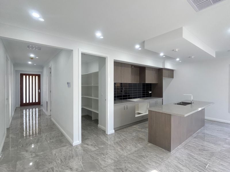 14 Madura Promenade, Mickleham