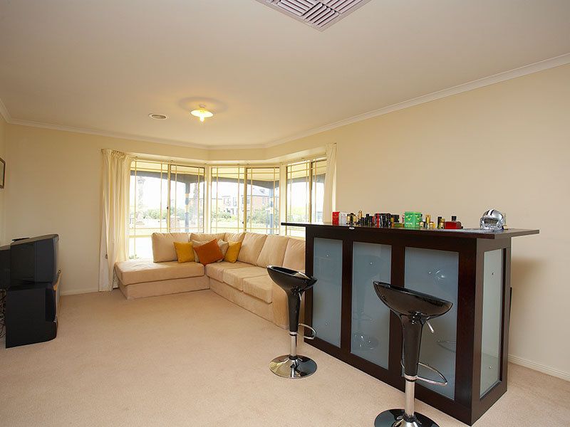 19 Pilbara Avenue, Burnside - Thumbnail 4