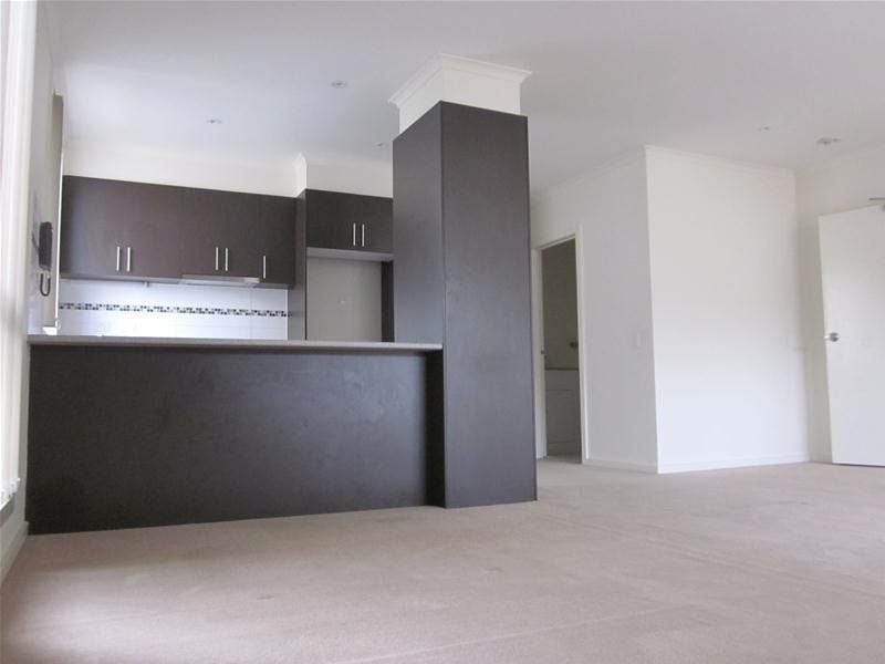 B5/254 Manna Gum Court, Coburg