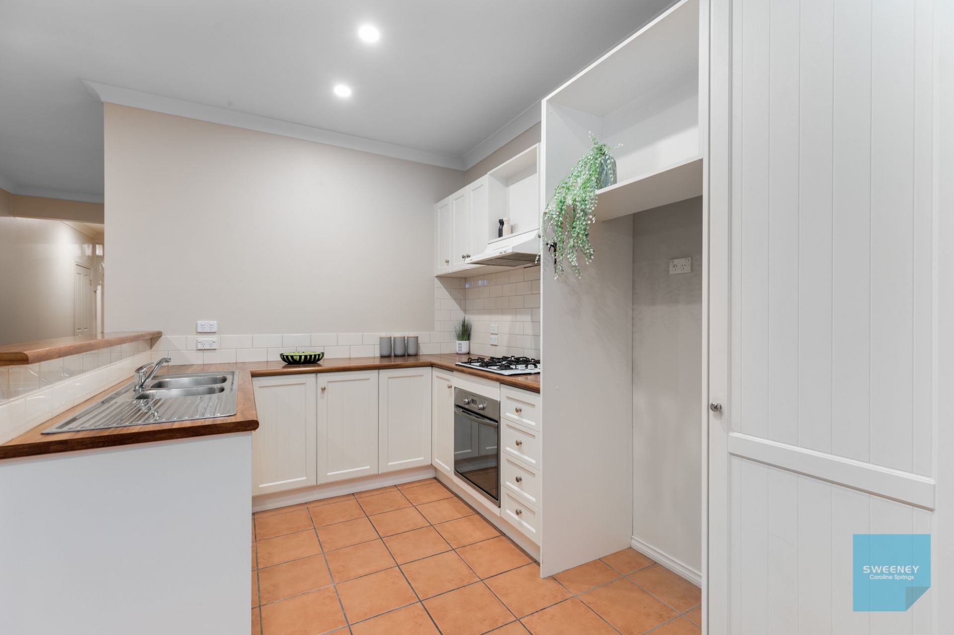 4 Stoneman Turn, Caroline Springs - Thumbnail 4