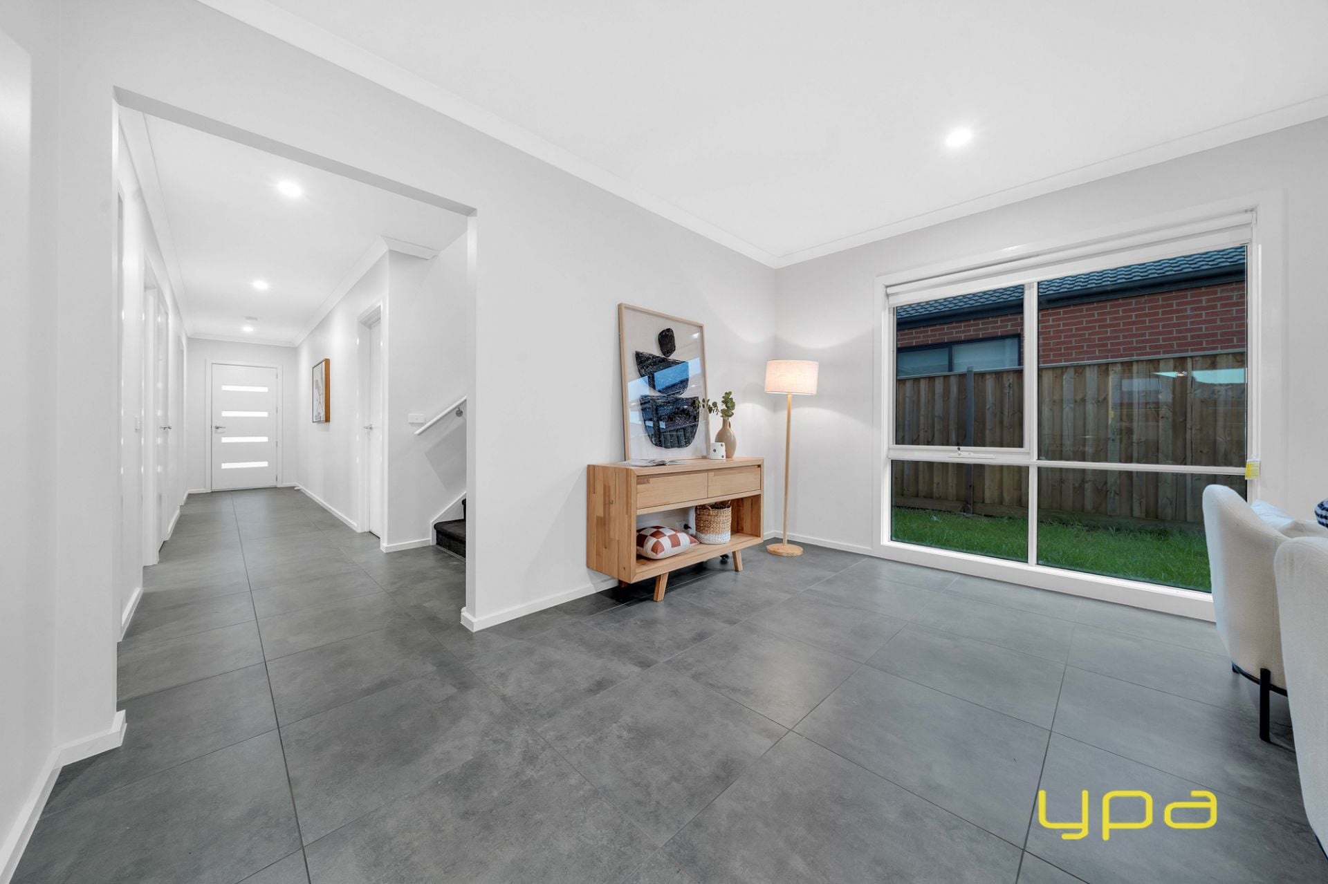 23 Dewhurst Circuit Cranbourne East VIC, Cranbourne East - Thumbnail 3