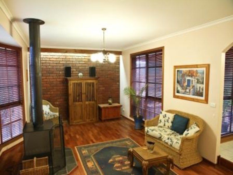 34 Philip Street, Altona Meadows - Thumbnail 6
