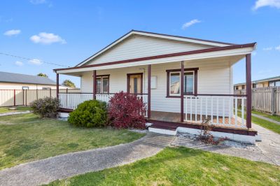 34 Tarleton Street, East Devonport, East Devonport - Thumbnail 2