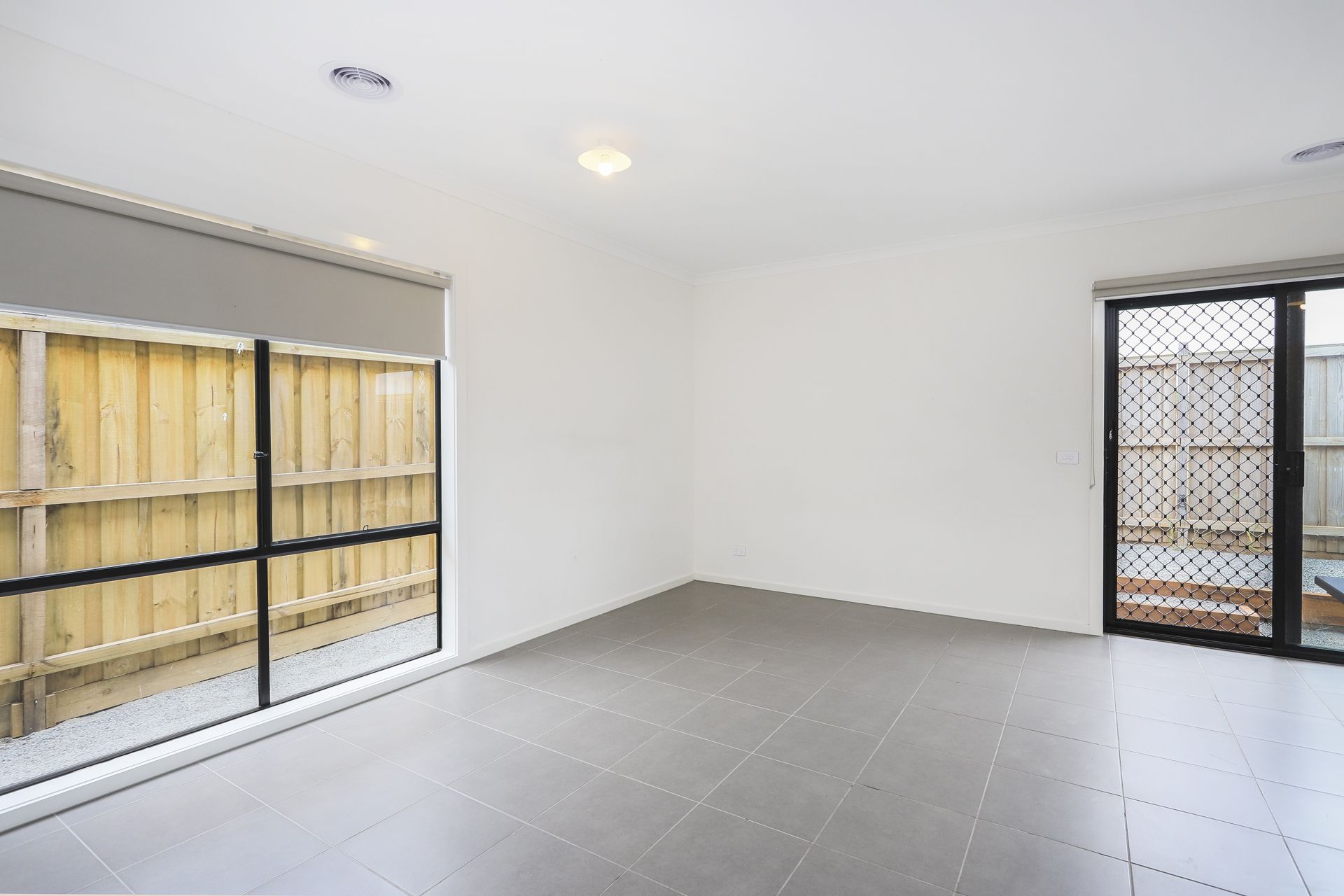 9 Homage Avenue Fraser Rise VIC, Fraser Rise - Thumbnail 5